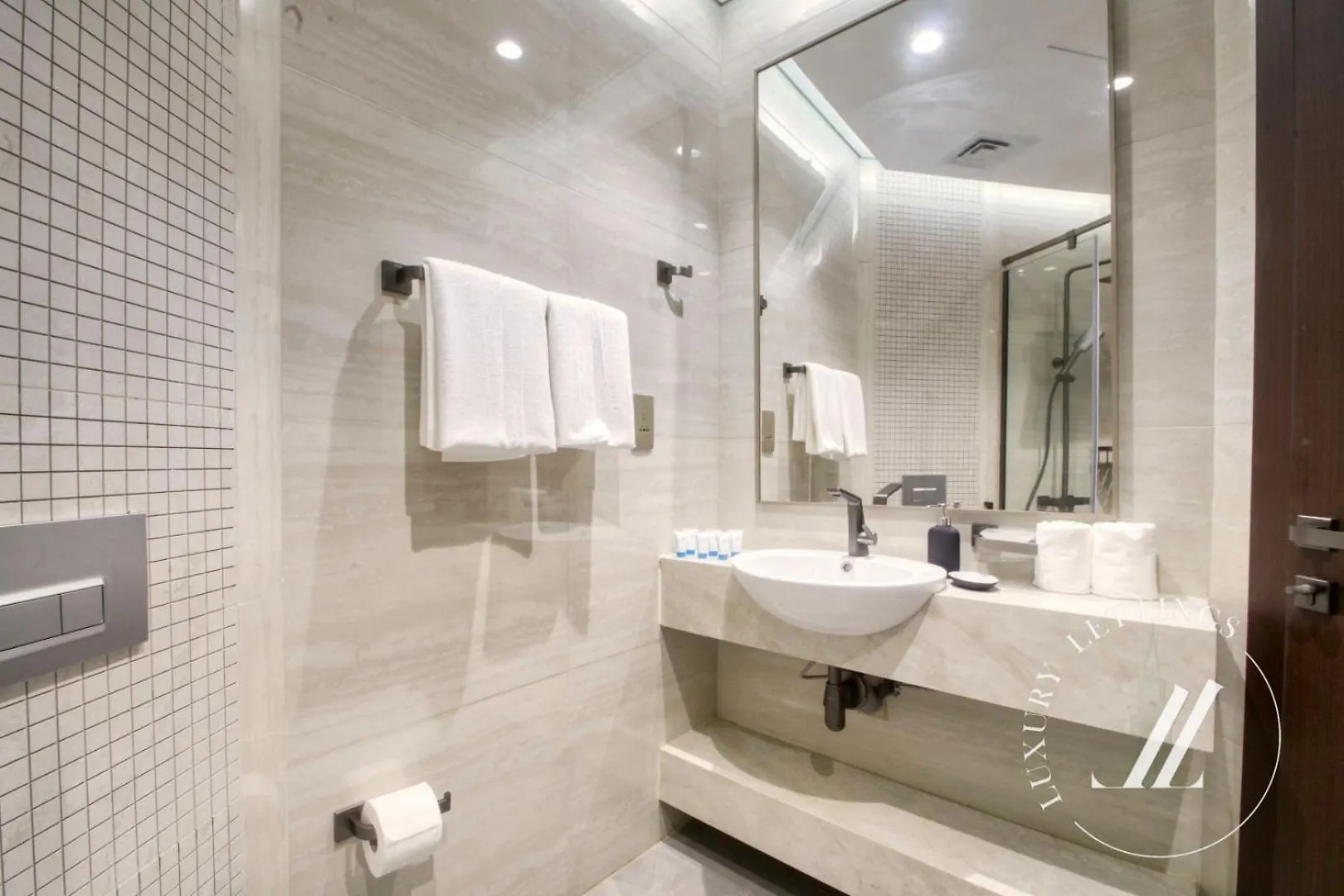3Bdr Business Bay Bliss High Floor Private Balcony Apartment Dubai